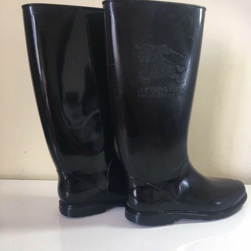 Burberry rain boots